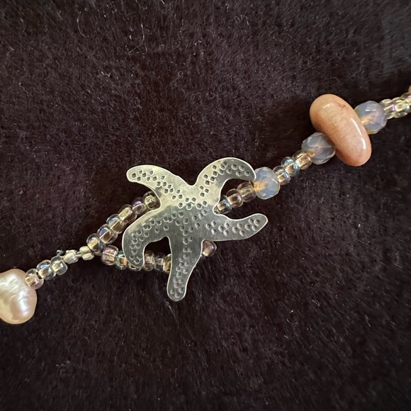 Pearl and crystal handmade necklace with starfish closure - one of a kind! - Picture 3 of 7